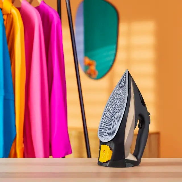 Glačalo Philips DST7040/80