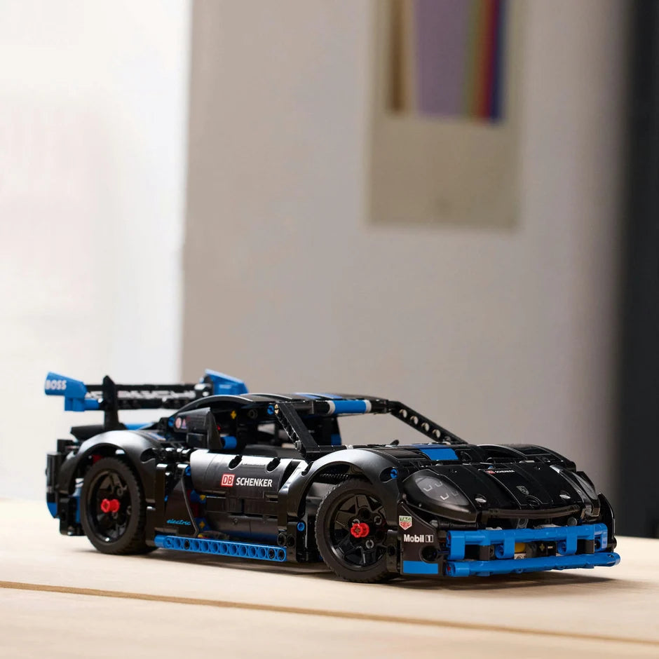 LEGO® TECHNIC™ 42176 Trkaći auto Porsche GT4 e-Performance