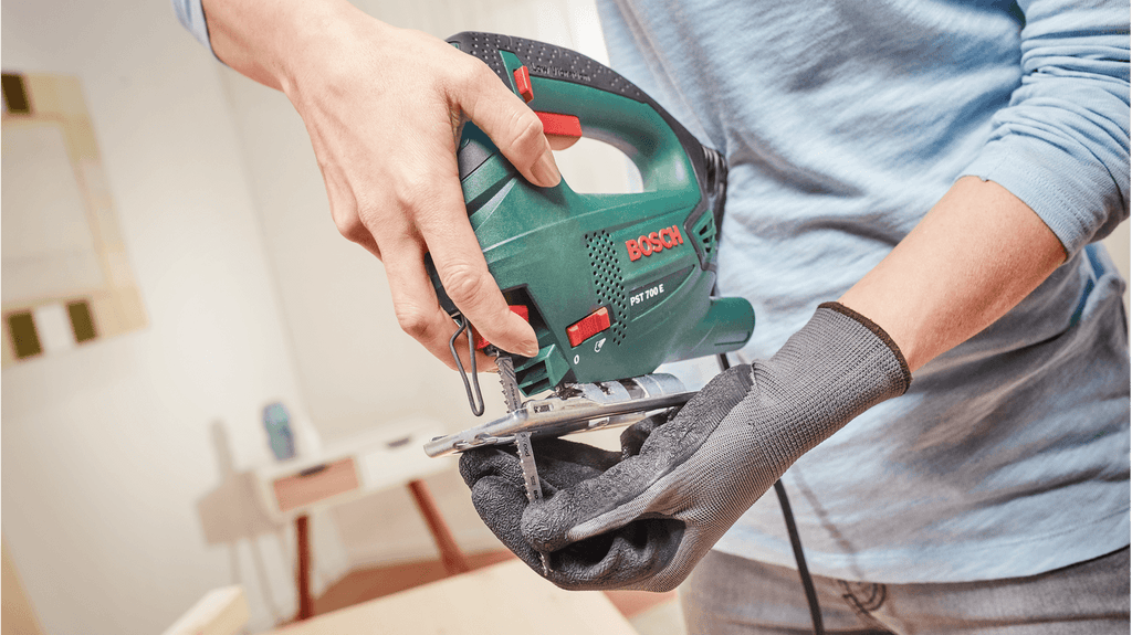 Bosch Električna ubodna pila PST 700 E compact