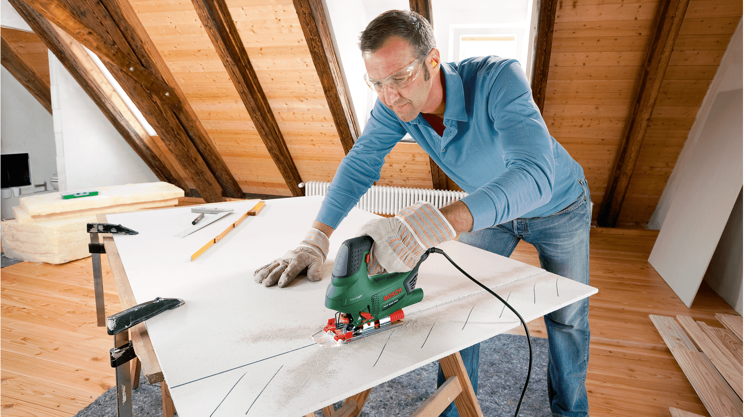 BOSCH ubodna pila PST 900 PEL