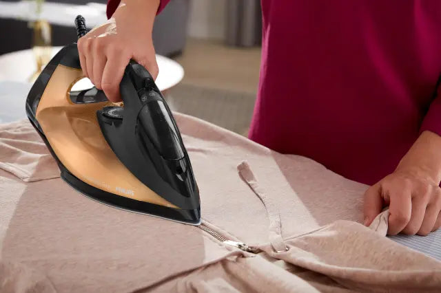 Glačalo Philips DST7040/80