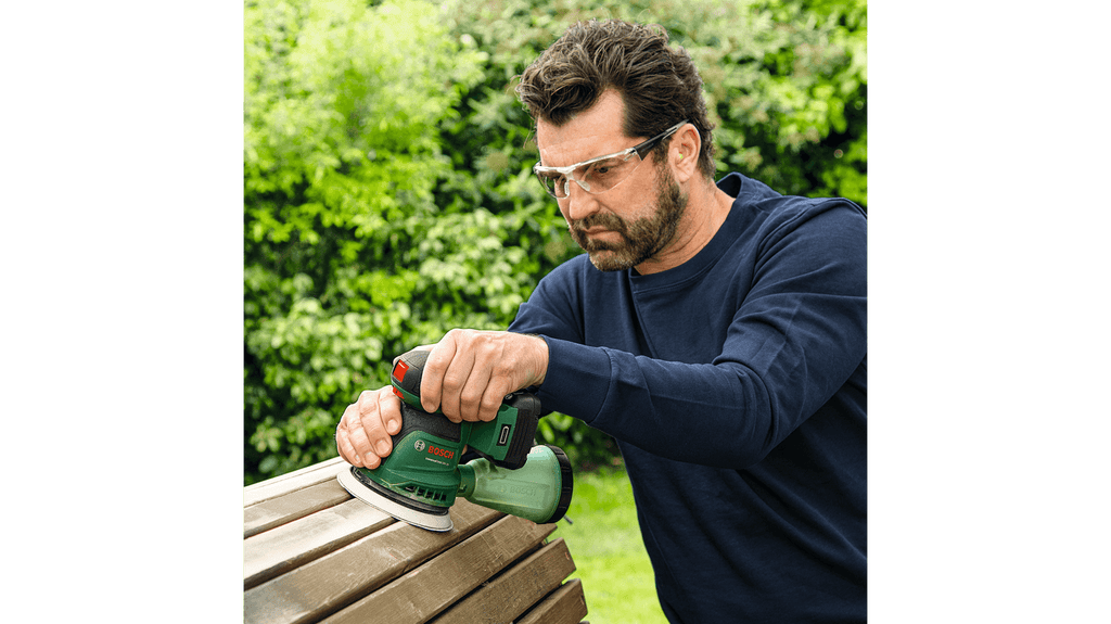 BOSCH aku ekscentarska brusilica universalorbit 18V-20 1xAku 18V 2,0Ah - u setu